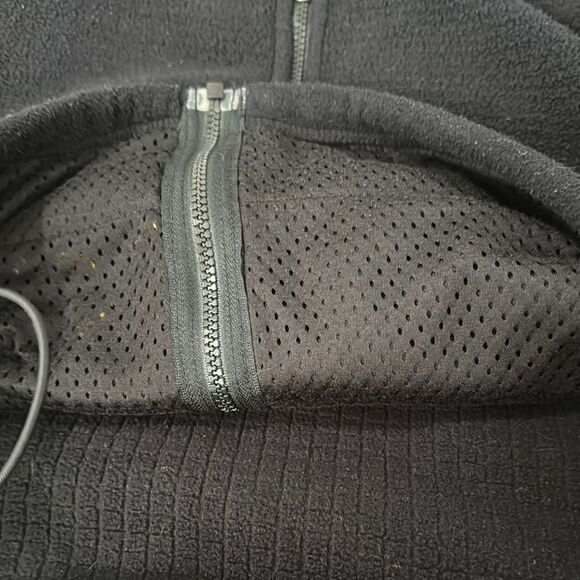 Patagonia Black Performance Jacket Versatile Athletic Design Size L - Picture 10 of 12